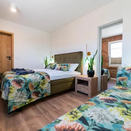 Cztery Pory Roku * ויילה